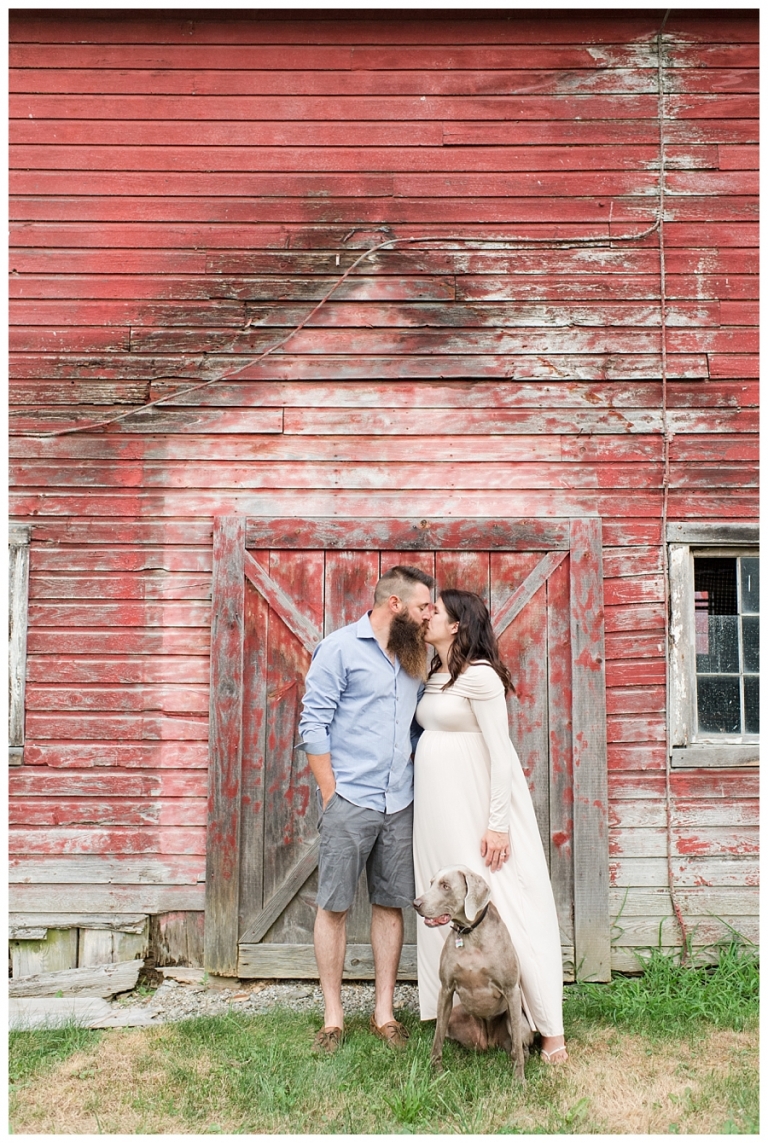 Blacksburg Baby Photography,Blacksburg Maternity Photography,Farm Maternity Photos,Roanoke Baby Photography,Roanoke Maternity Photography,Weimaraner,