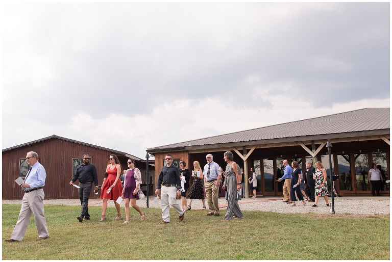 Blacksburg Wedding Photographer,Glenburn Farm Wedding,On the Glen at Glenburn,Roanoke Farm Wedding,Roanoke Wedding Photographer,