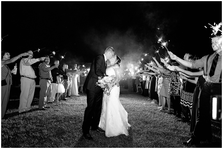 Blacksburg Wedding Photographer,Glenburn Farm Wedding,On the Glen at Glenburn,Roanoke Farm Wedding,Roanoke Wedding Photographer,