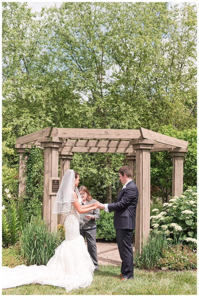 Blacksburg Wedding Photographer,Charlottesville Wedding Photographer,Hahn Horticulture Garden Wedding,Ithaca Wedding Photographer,Roanoke Wedding Photographer,Virginia Tech Wedding,